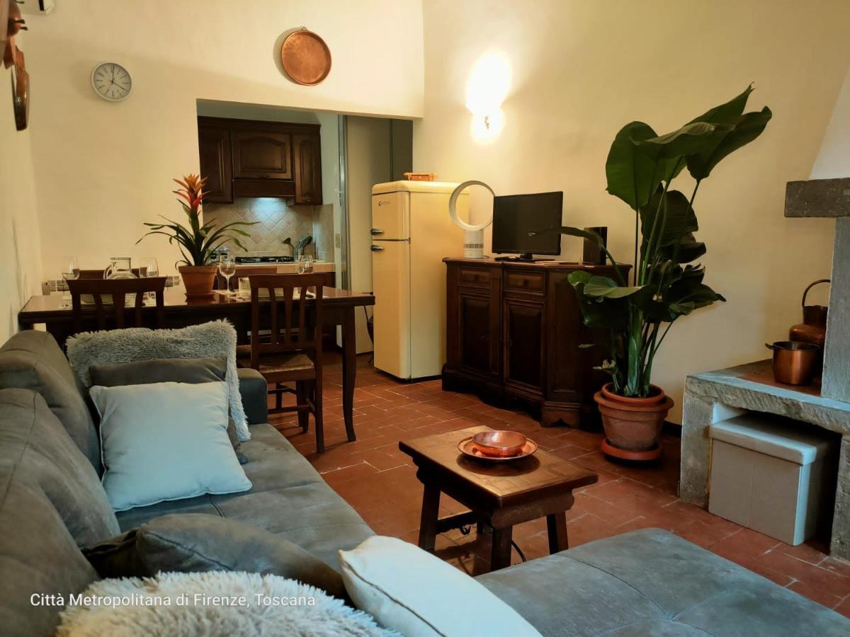 Overlooking'S Duomo Apartment In Mercato Centrale Florence Luaran gambar