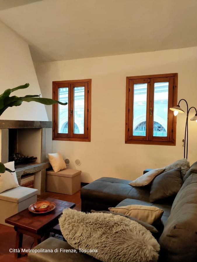 Overlooking'S Duomo Apartment In Mercato Centrale Florence Luaran gambar