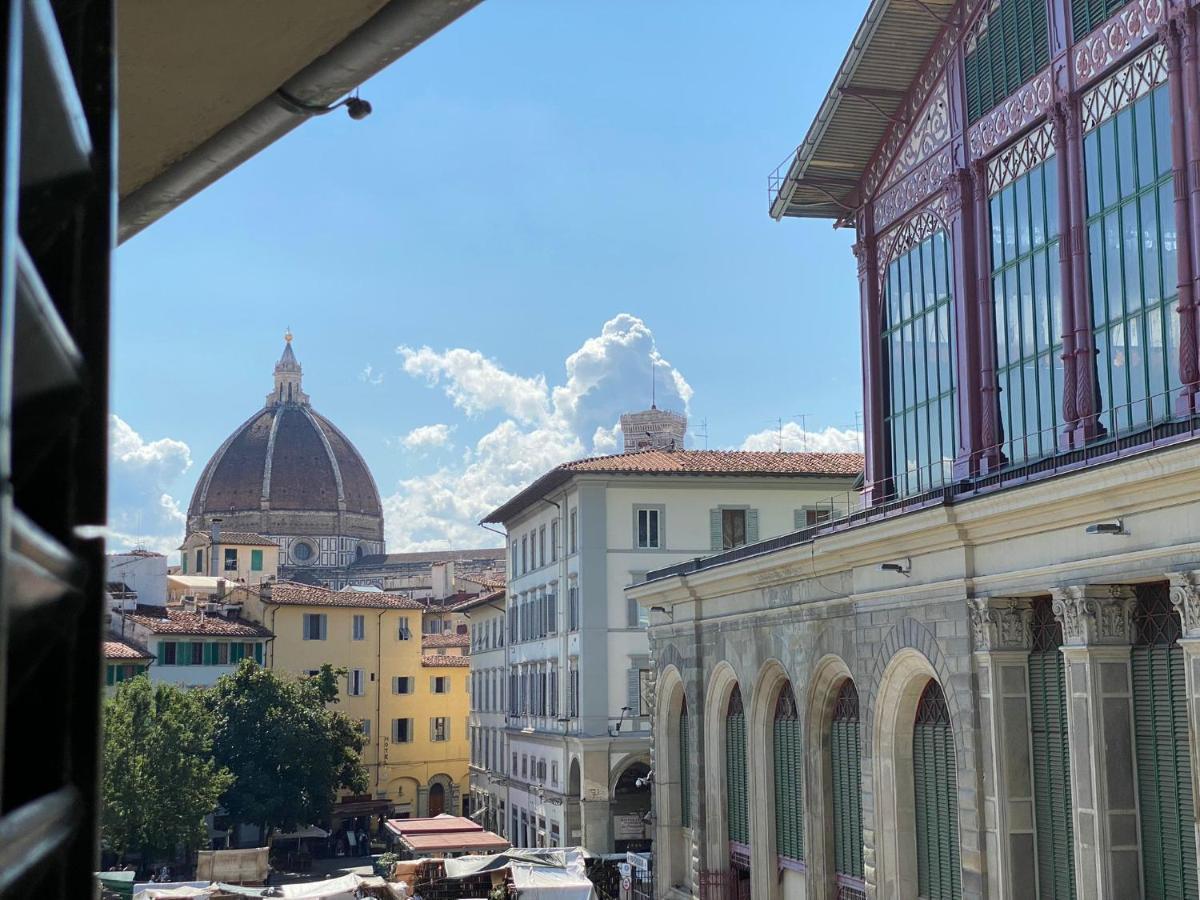 Overlooking'S Duomo Apartment In Mercato Centrale Florence Luaran gambar