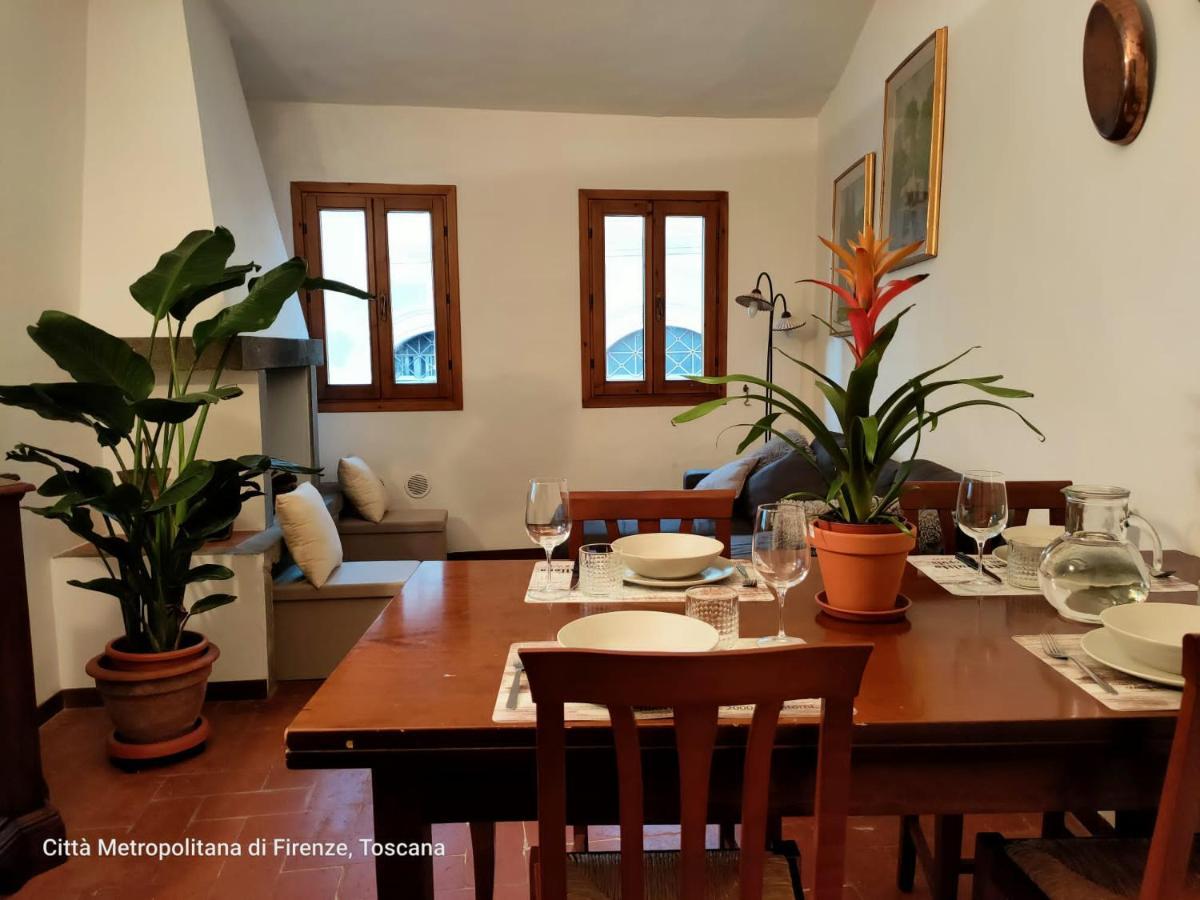 Overlooking'S Duomo Apartment In Mercato Centrale Florence Luaran gambar
