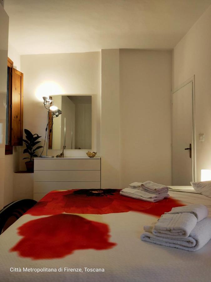 Overlooking'S Duomo Apartment In Mercato Centrale Florence Luaran gambar
